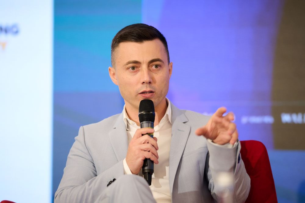 ecomTEAM 2024 | Cristi Movilă, IT Globers: Construim un hub tehnologic în România, vrem să ajungem la 100 de specialiști