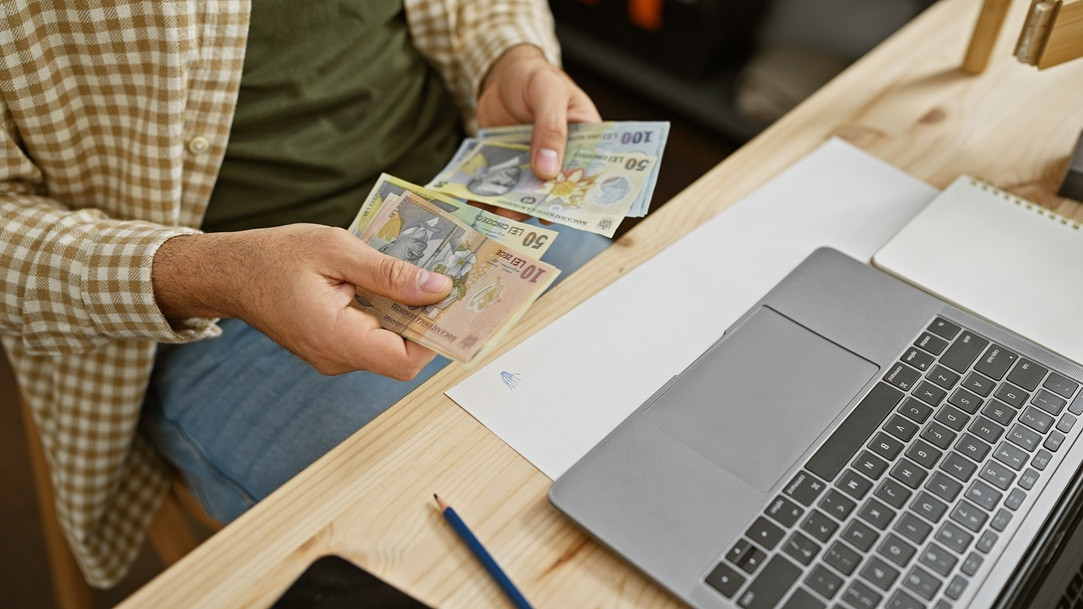 Semnale îngrijorătoare pentru micii antreprenori români din comerț: Dacă aceste magazine online și offline cedează, efectele în cascadă înseamnă depozite și spații comerciale goale, chiri