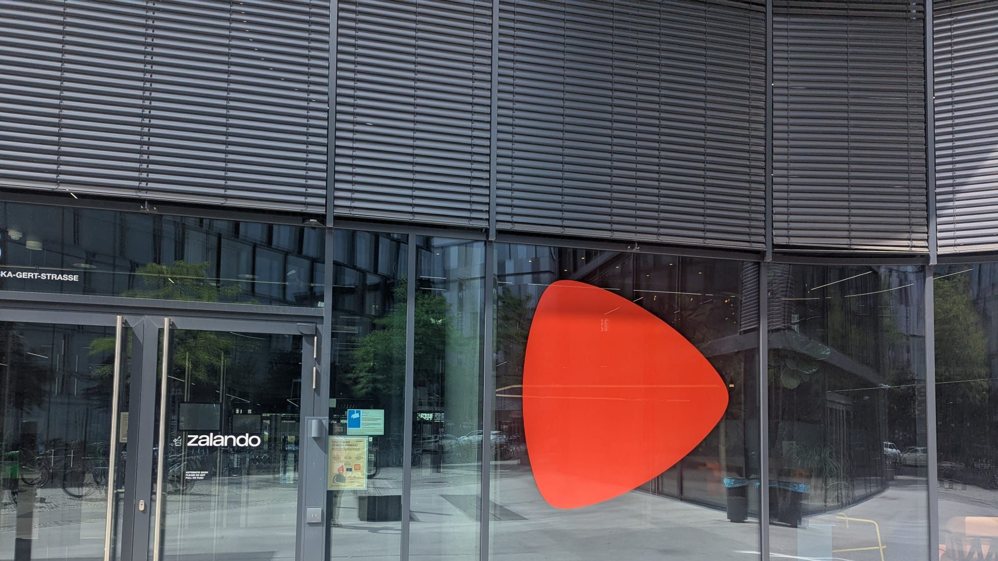 Câți bani a făcut Zalando, gigantul german de e-commerce care pregătește deschiderea biroului din București