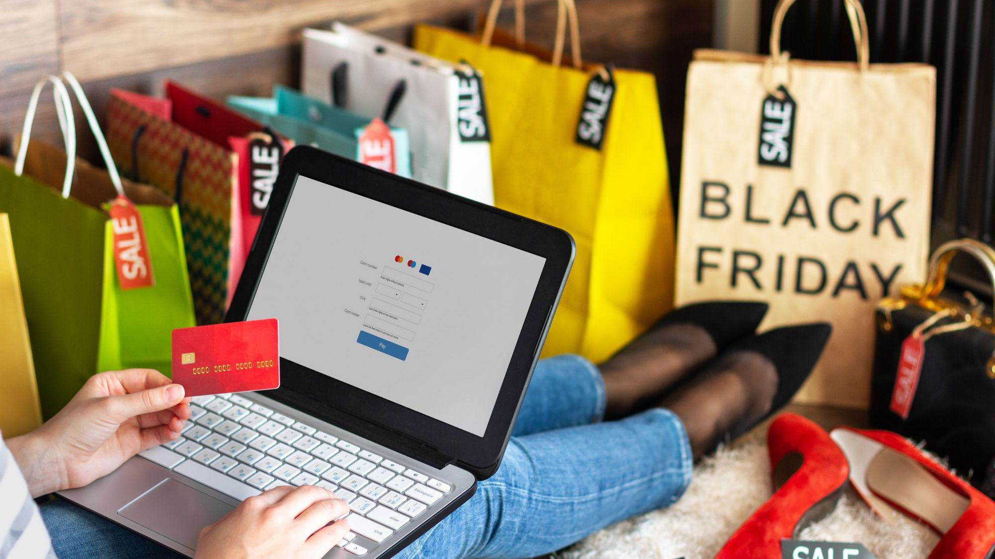 Analiză eMAG vs Trendyol de Black Friday: „Turcii au schimbat regulile jocului”