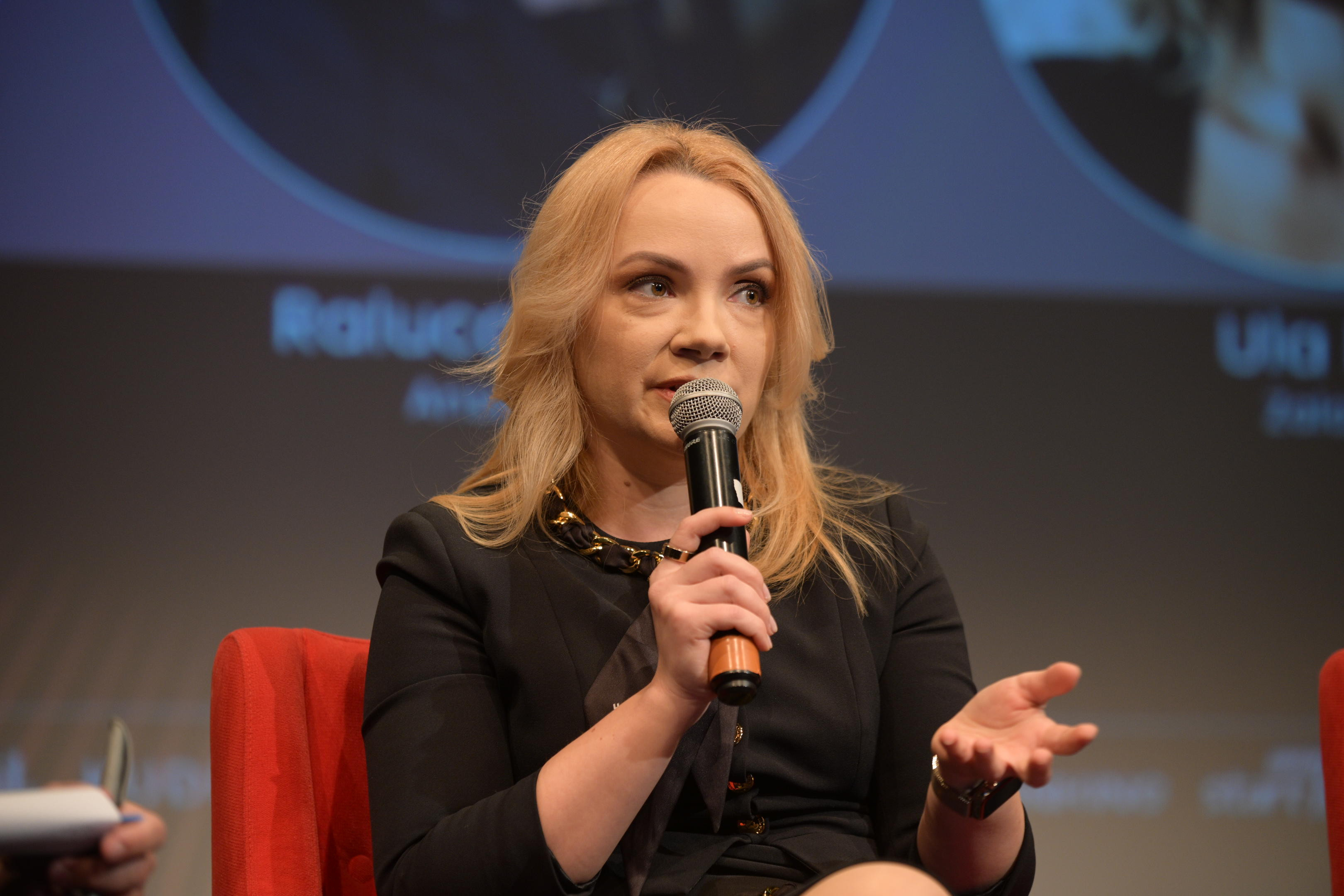 ecomTEAM Fashion Edition | Raluca Radu, Answear.ro: Retailerii de fashion chinezi pun o presiunea foarte mare pe jucătorii locali