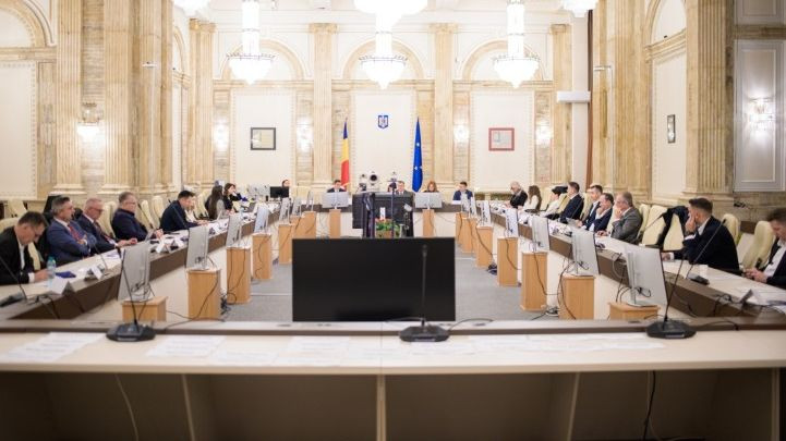 ANAF, despre cumpărăturile românilor pe site-uri din afara țării: Suma aproape s-a dublat